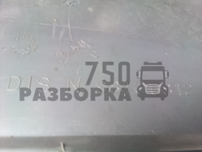 консоль IVECO EUROCARGO центральная