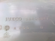 консоль IVECO EUROCARGO центральная