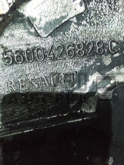 Передняя крышка двигателя RENAULT Premium